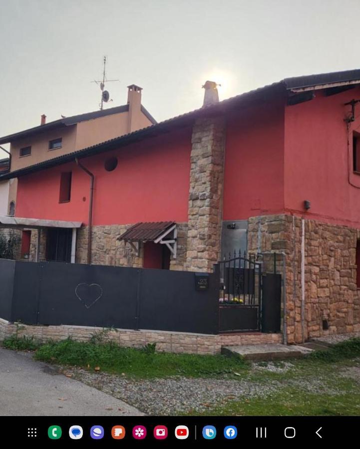 A Casa Di Luca Hotel Mediglia Exterior photo