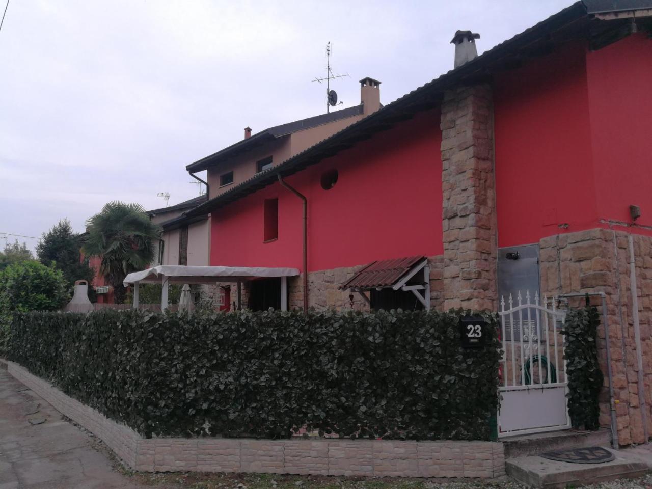 A Casa Di Luca Hotel Mediglia Exterior photo
